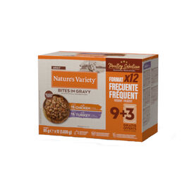 Nature's Variety Chicken ou Turkey Bites em molho para gatos adultos