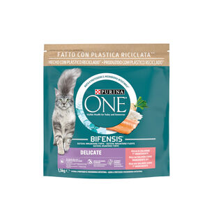 Purina One Adult Bifensis Sensible Salmão ração para gatos 