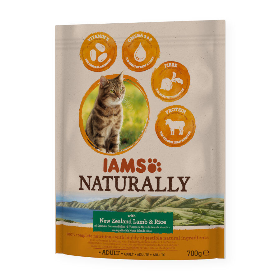 700 g IAMS Adult Naturally Cordeiro ra&ccedil;&atilde;o para gatos, , large Imagem n&uacute;mero 1