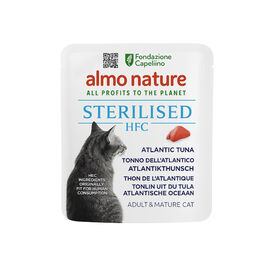 Atum do Atlântico esterilizado com HFC Almo Nature em sachês para gatos