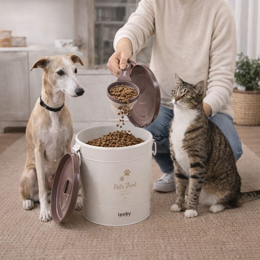 Leeby Colher Medidora Dobrável Castanha para cães e gatos